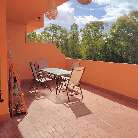 Apartamento Con Piscina 卡萨雷斯 外观 照片
